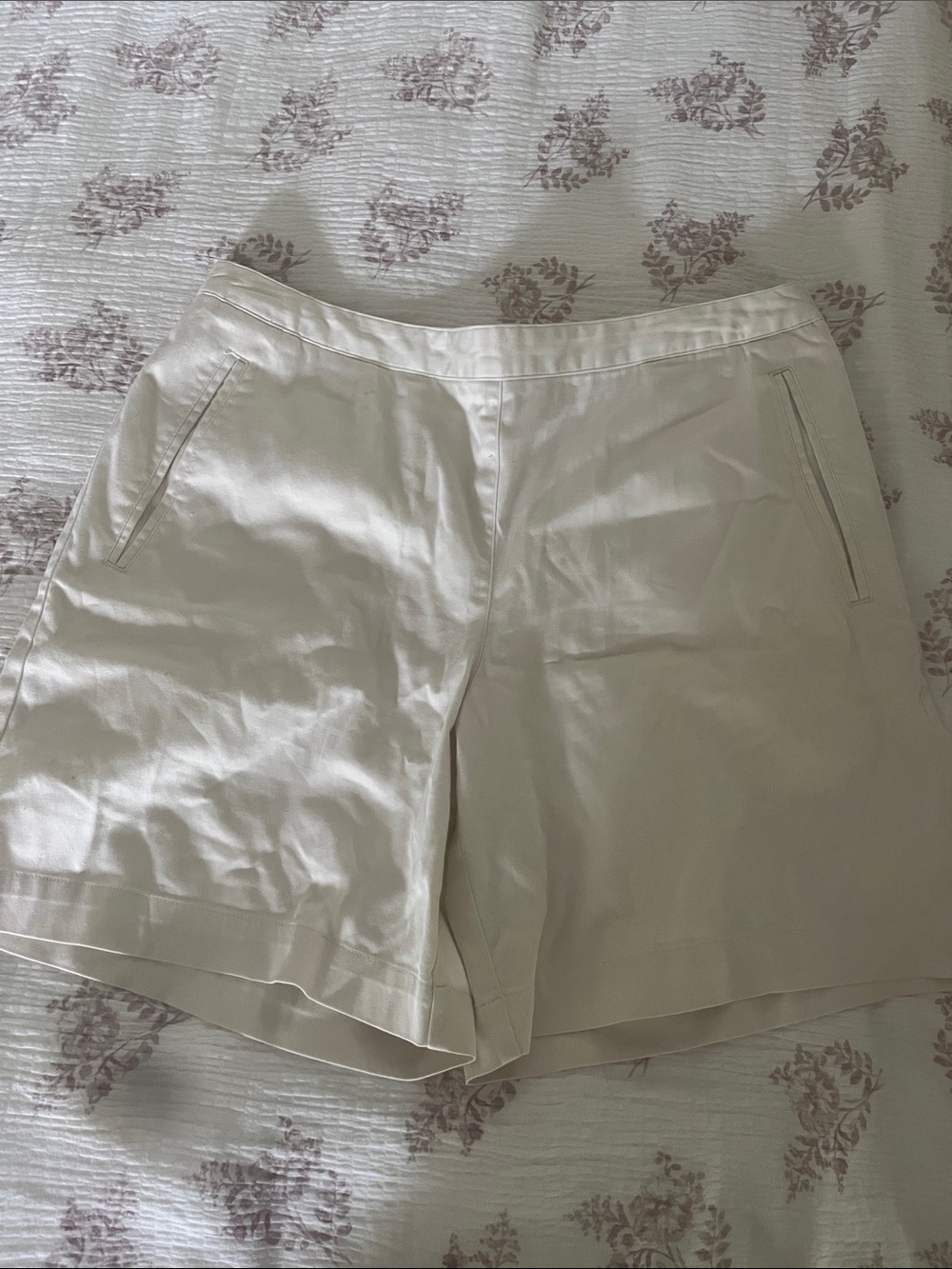 Women's Cream Bermuda Shorts - Tailored Summer Staple